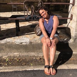 Meet your Posher, Melissa